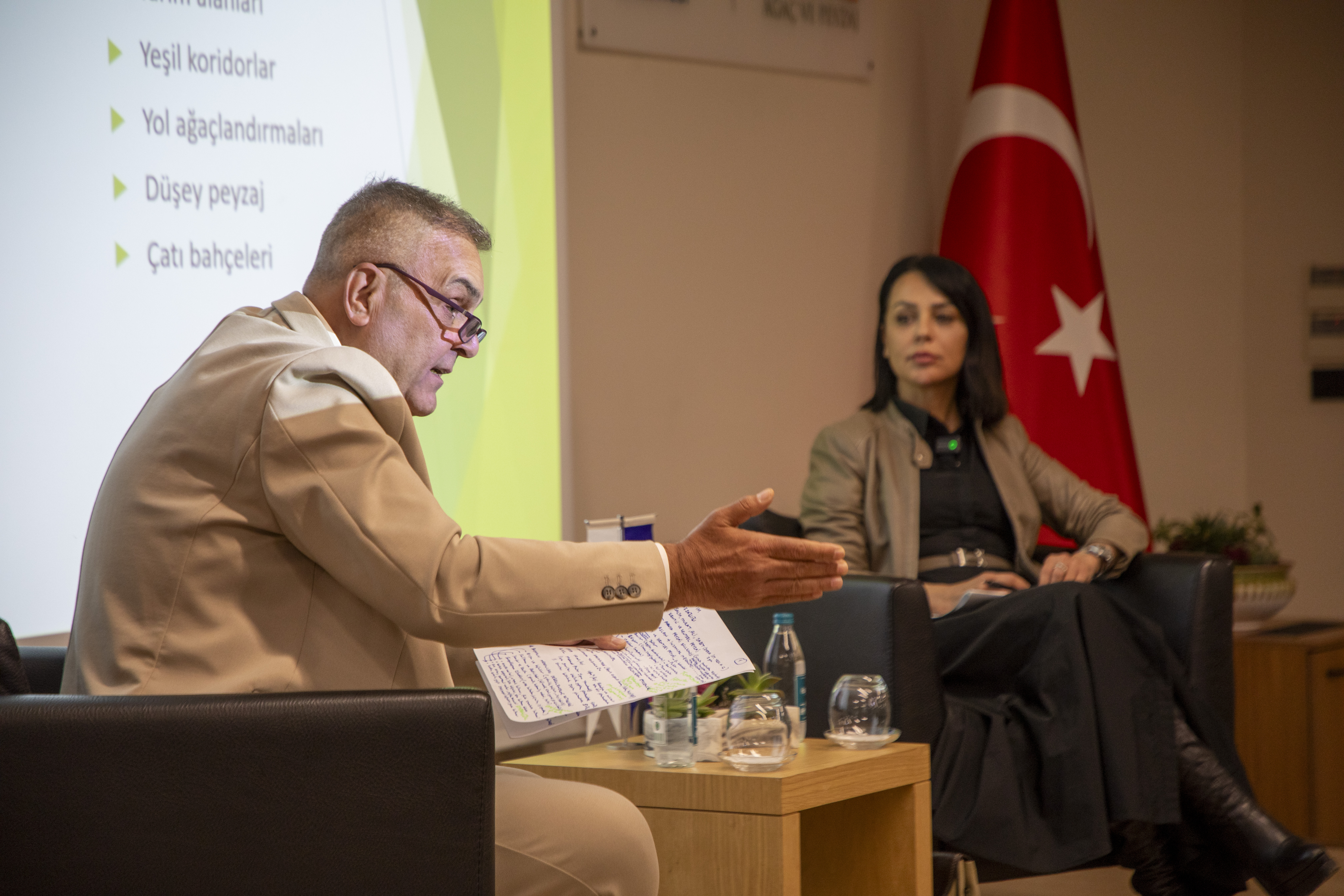 “AĞAÇ AŞ BULUŞMALARI”NDA BU HAFTA “KENTLİ VE KENTSEL PEYZAJ” KONUSU ELE ALINDI