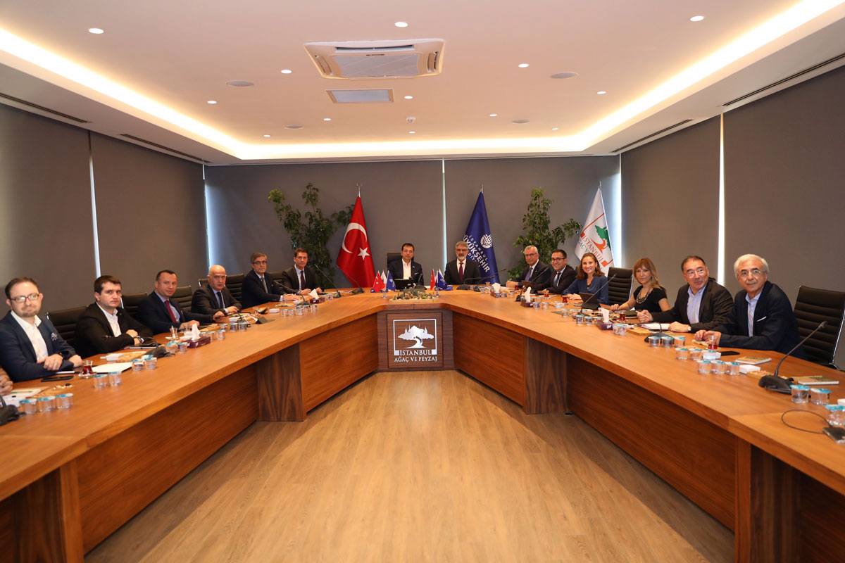 İBB BAŞKANI EKREM İMAMOĞLU’NDAN AĞAÇ VE PEYZAJ AŞ’YE ZİYARET